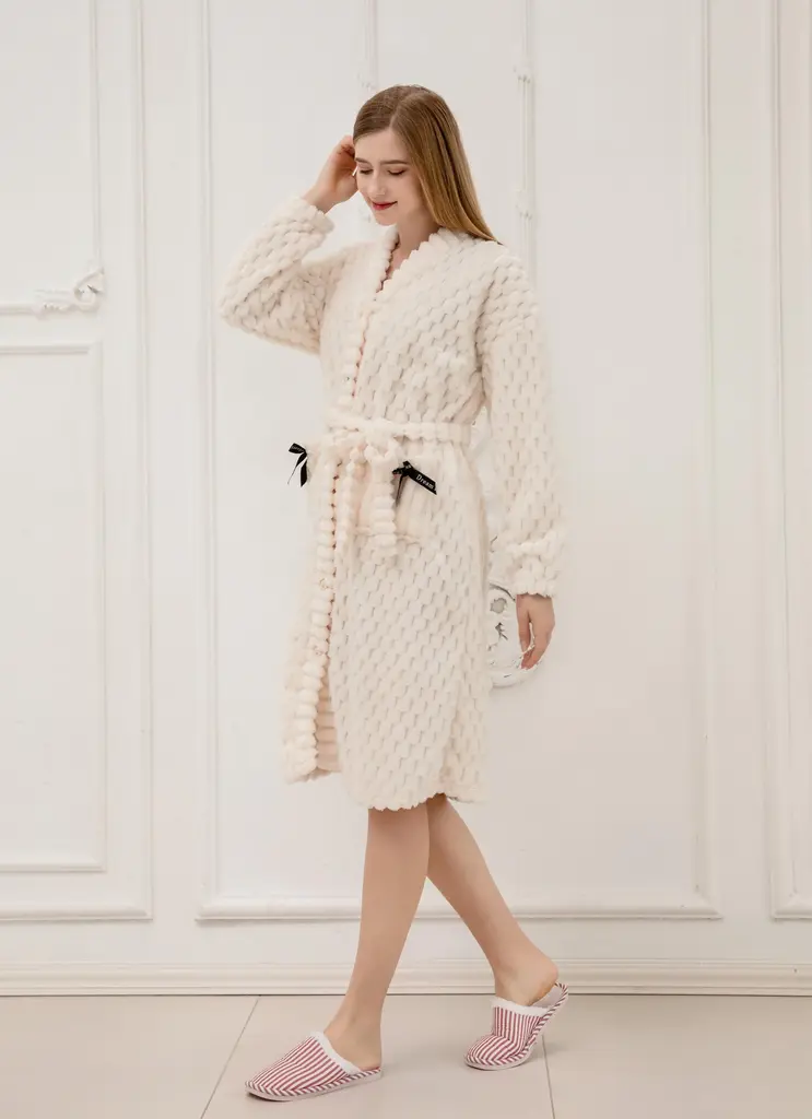 Milky White Luxury Plush Bathrobe - M5678