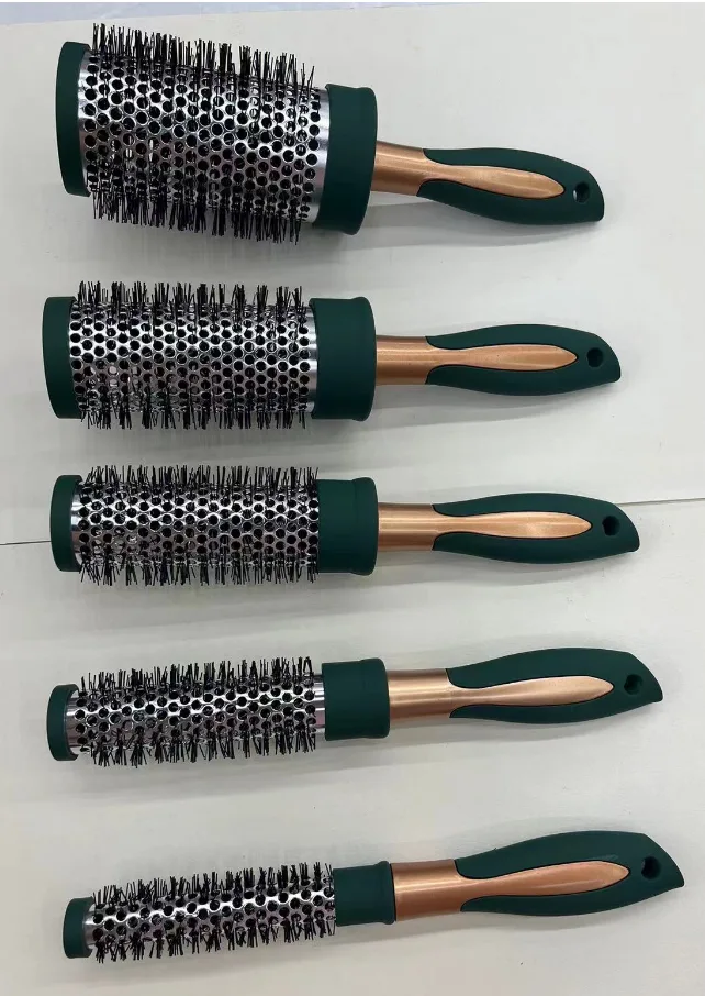 Oval Hair Brush - 139-6814